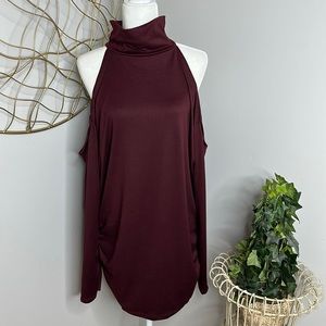 🆕NWOT Rouge Collection Plus Burgundy Cold Shoulder Turtle Neck Top,